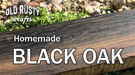What does black oak look like?