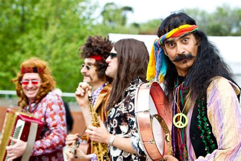 What does it mean to look like a hippie?