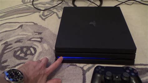 What does white light mean on PS4?