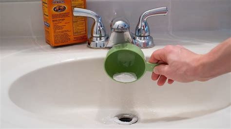 What drain cleaner won't damage pipes?