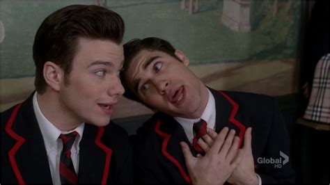 What episode does Kurt and Blaine start dating?