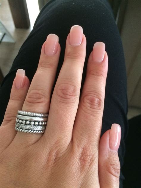 What fake nails look most natural?