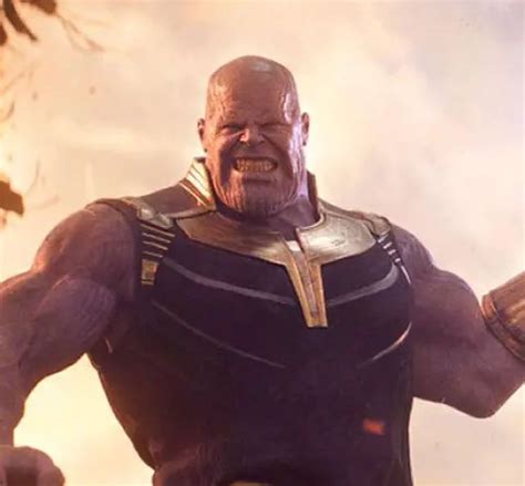 What fighting style does Thanos use?