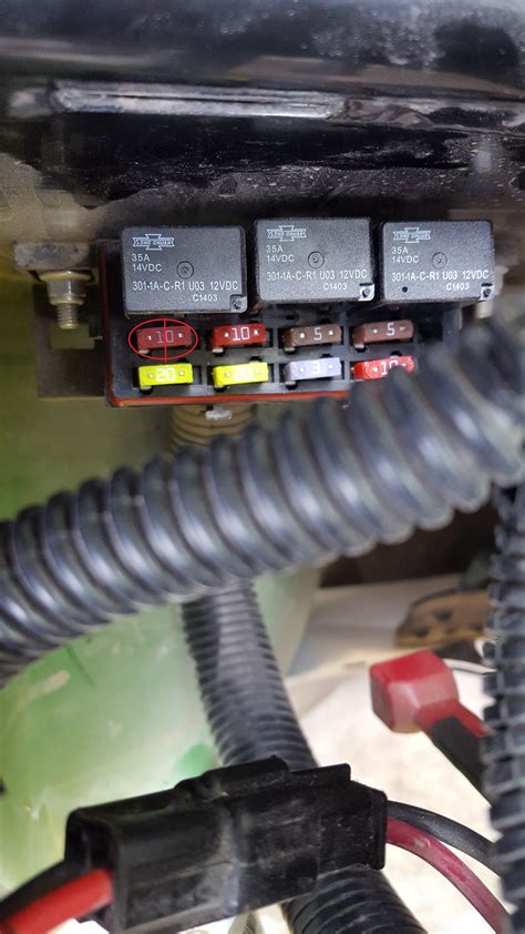 What fuse is the fuel pump?