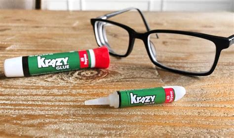 What glue is good for glasses?