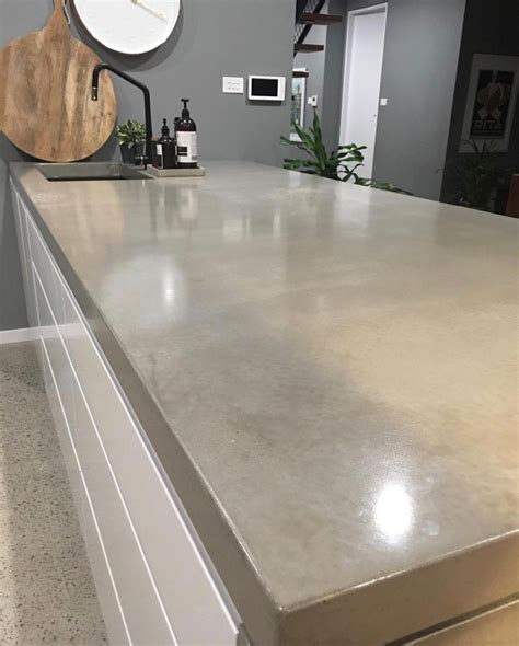What grit to polish concrete countertops?