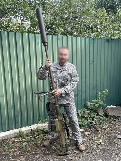 What gun did Ukraine sniper use?
