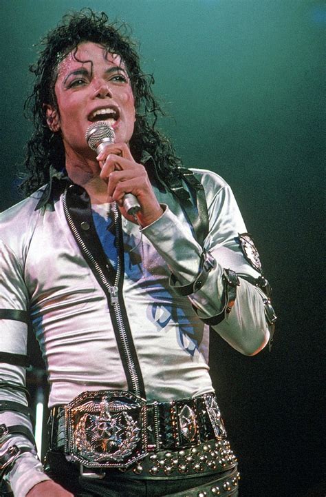 What happened between Sony and Michael Jackson?