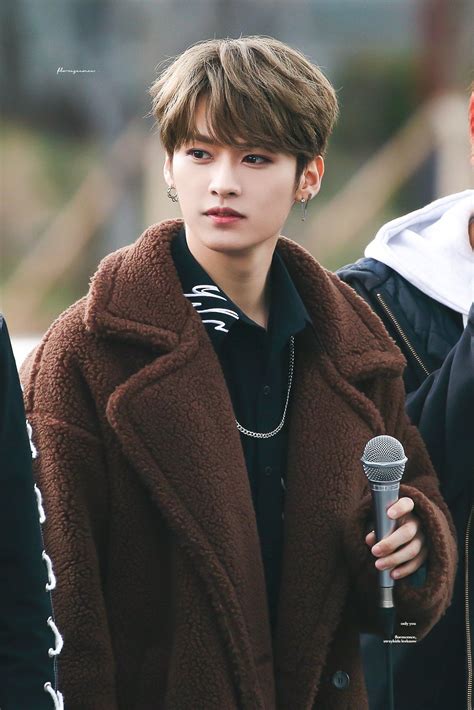 What happened to Stray Kids Lee Know?