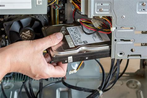 What happens if I plug in an old hard drive?