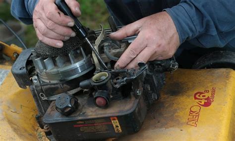 What happens if you don't clean your carburetor?