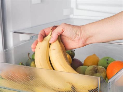 What happens if you refrigerate bananas?