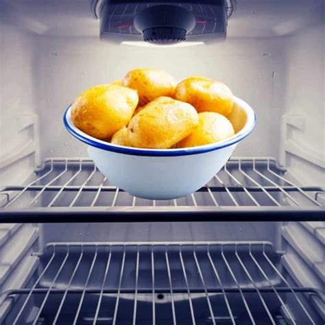 What happens to boiled potatoes in the fridge?