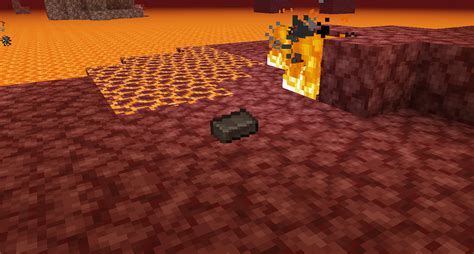 What happens to netherite in lava?