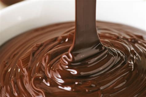 What happens when you add vanilla to melted chocolate?