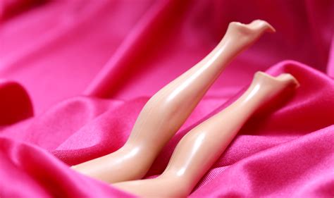 What is Barbie feet?