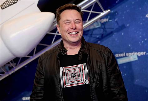 What is Elon's lifestyle?
