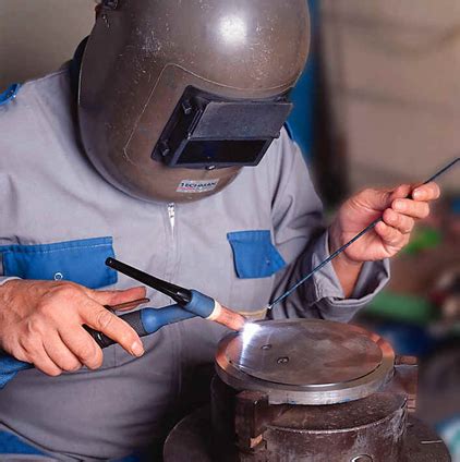 What is Level 4 welder?