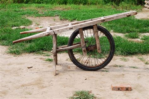 What is a Chinese wheelbarrow?