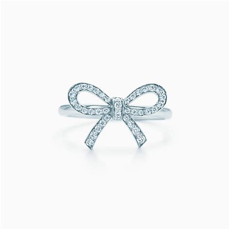 What is a Tiffany bow?
