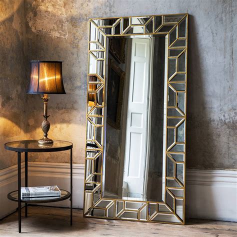 What is a big mirror called?