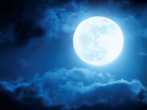 What is a cold moon?