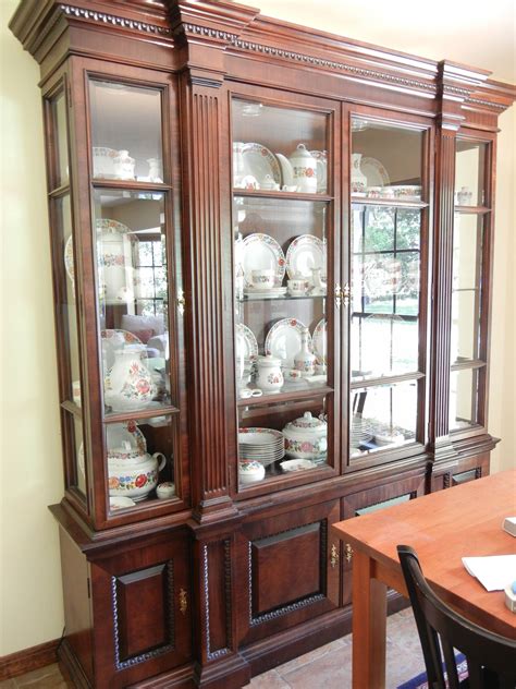 What is a crockery cabinet?