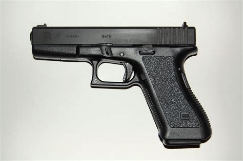 What is a fun fact about the Glock 17?