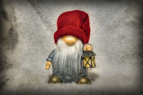 What is a gnome in Danish?