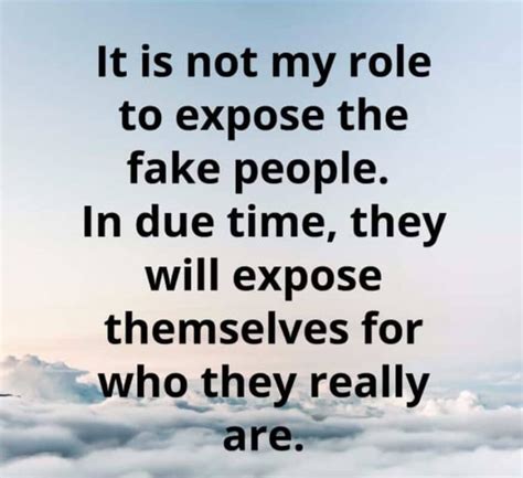 What is a good quote for fake people?