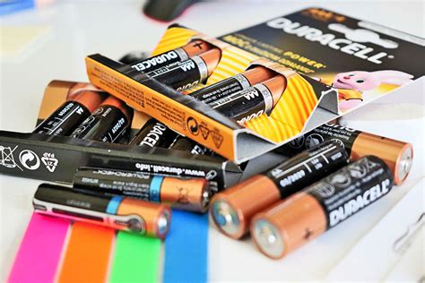 What is a non-rechargeable battery called?