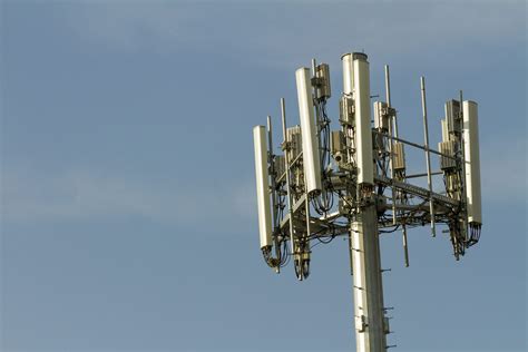 What is a safe distance from a 5G mast?