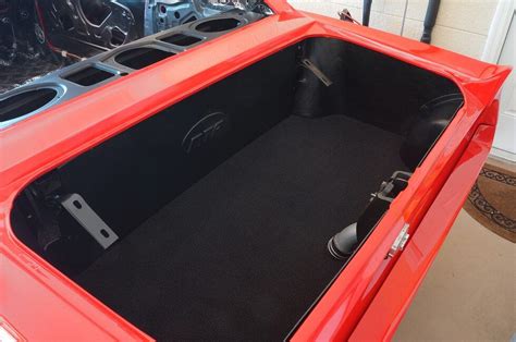 What is a trunk hatch?