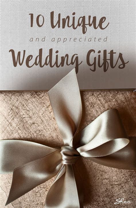 What is an appropriate wedding gift UK?