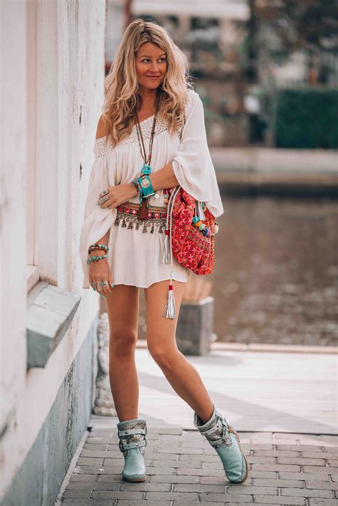 What is boho hippie style?