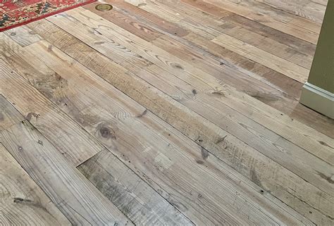 What is dirty top flooring?