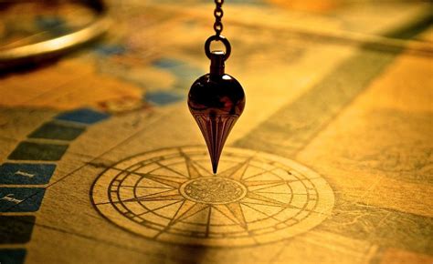 What is dowsing divination pendulum?