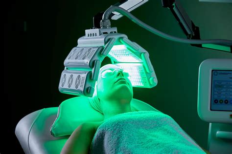 What is green light therapy?