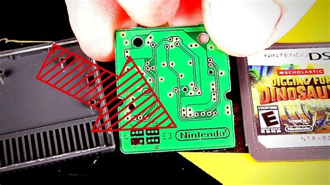 What is inside a DS cartridge?