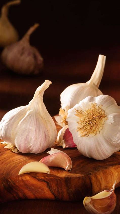 What is the 10 minute garlic rule?