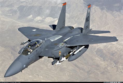 What is the F-15 top speed?