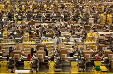 What is the bad side of working for Amazon?