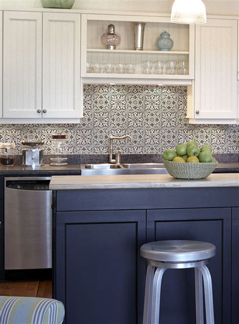 What is the best backsplash to brighten a kitchen?