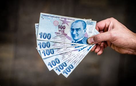 What is the best currency to take to Antalya?