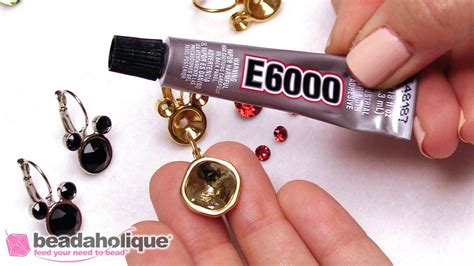 What is the best glue to fix jewelry?