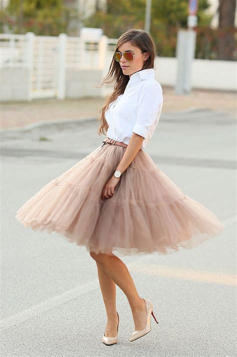 What is the best lining for a tulle skirt?