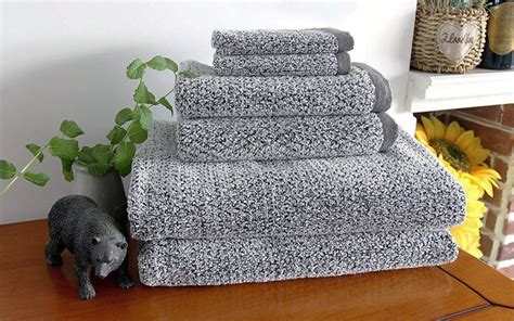 What is the best material for a bath towel?