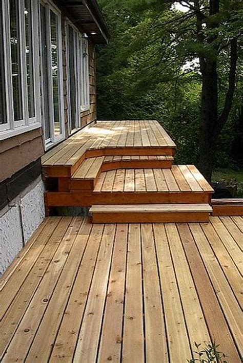 What is the best material for a deck in hot weather?
