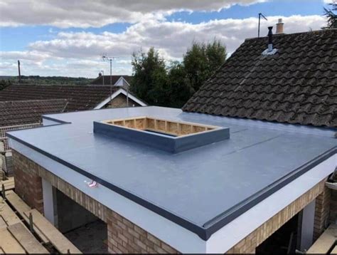 What is the best type of material for a flat roof?