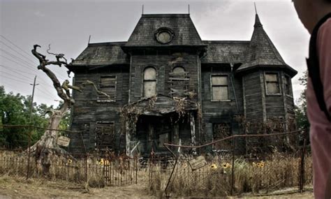 What is the craziest horror house?